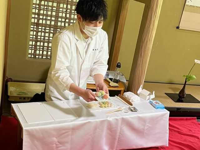 「母の日」に作る和菓子体験教室開催